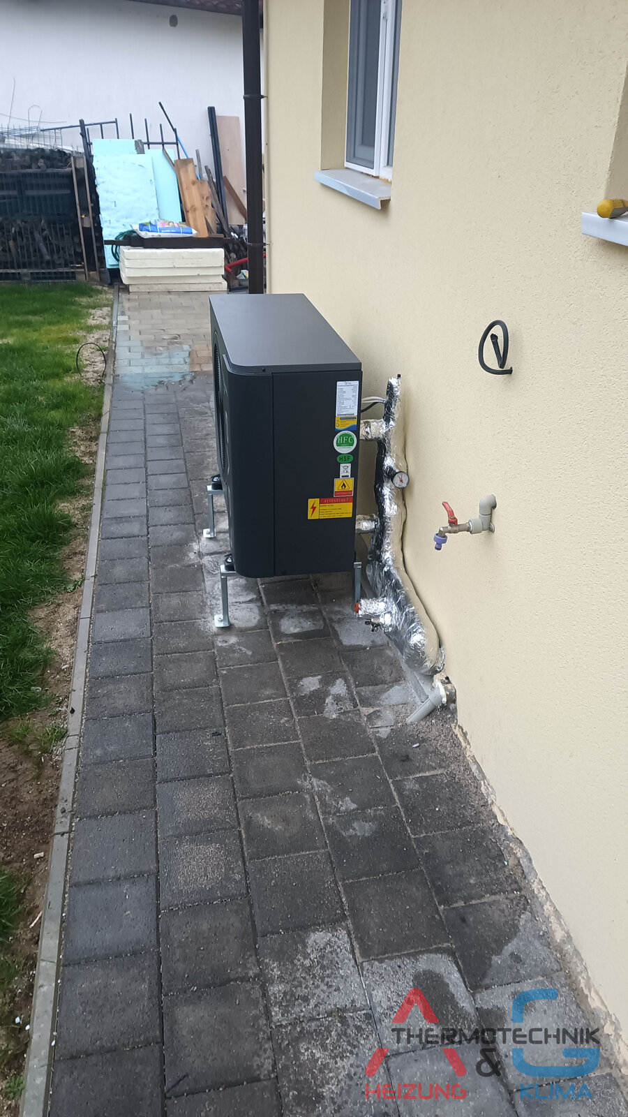 Fußbodenheizung und Luft-Wasser-Wärmepumpe Crystal Lava - Bild 3