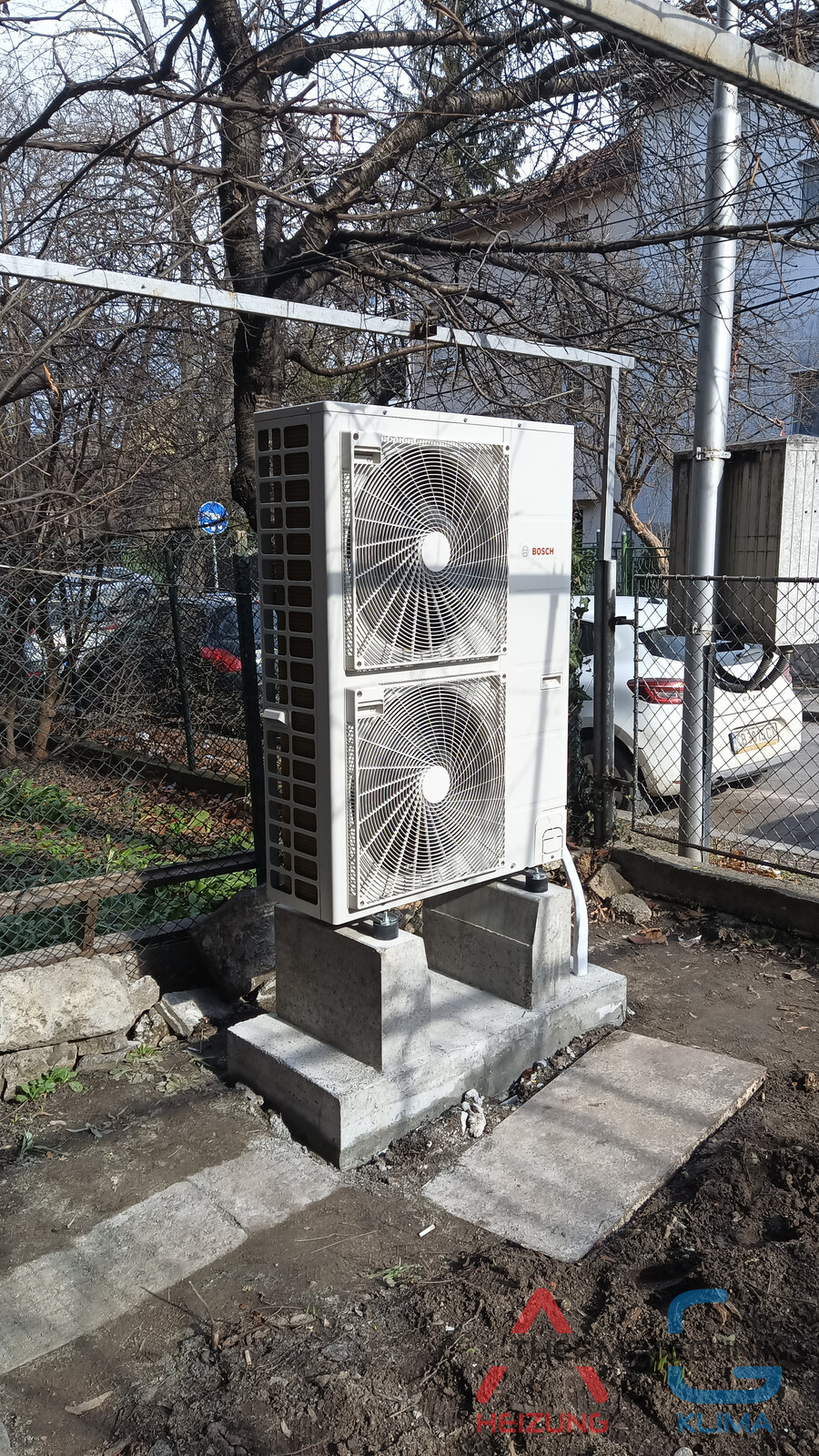 Heizungsanlage mit Luft-Wasser-Wärmepumpe BOSCH Compress 3000 AWS, 12 kW - Bild 3