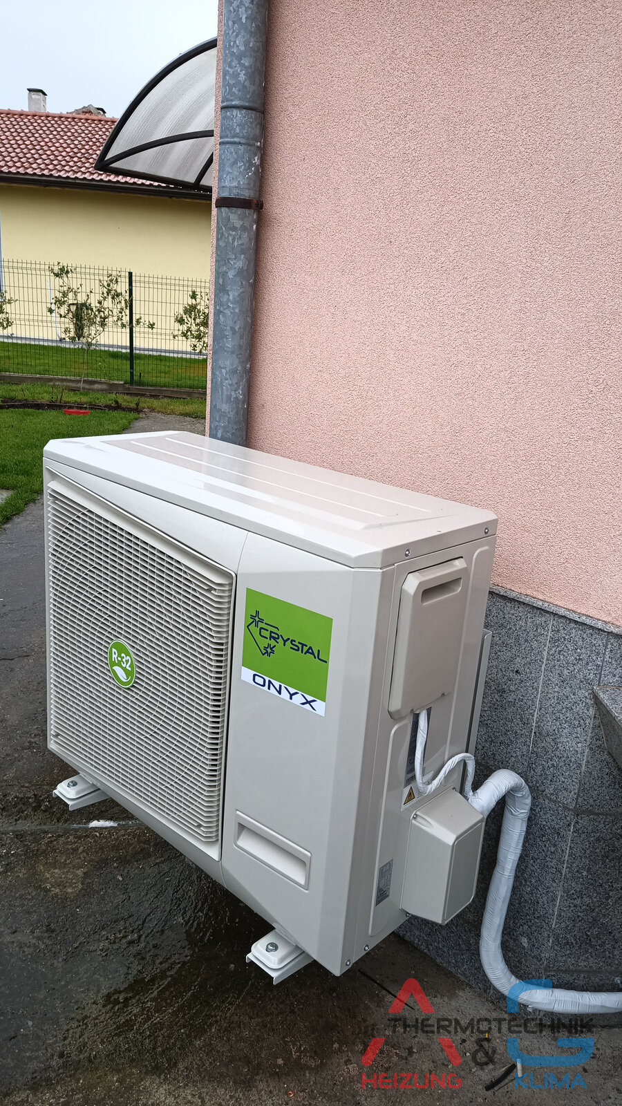 Heizungsanlage mit Luft-Wasser-Wärmepumpe CRYSTAL Onyx 12 kW - Bild 2