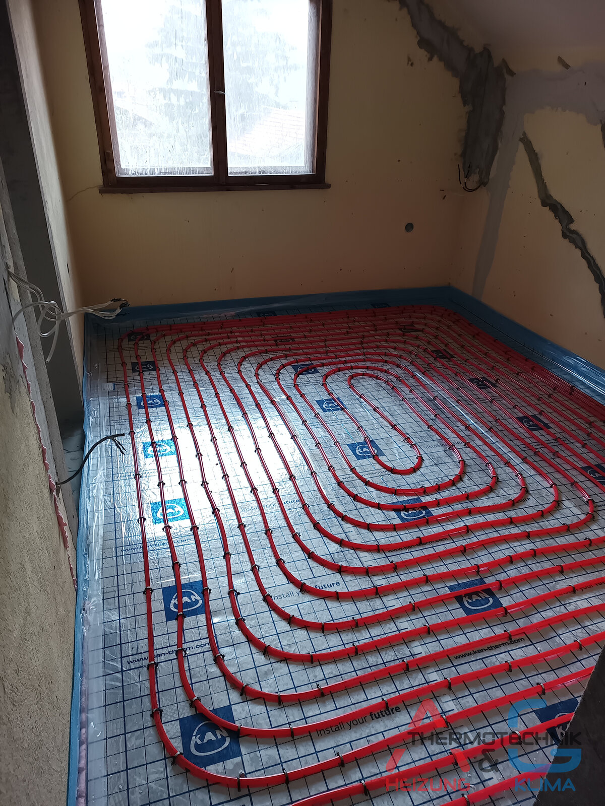 Installation von Fußbodenheizung in einem Haus - Bild 7