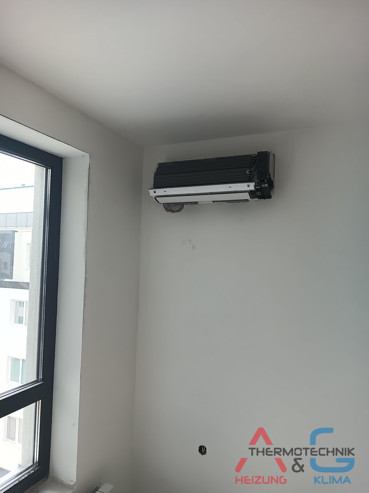 Gaskessel BOSCH Condense 7000i, Multisplit-Klimaanlage Daikin, Fußbodenheizung in einer Wohnung - Bild 12