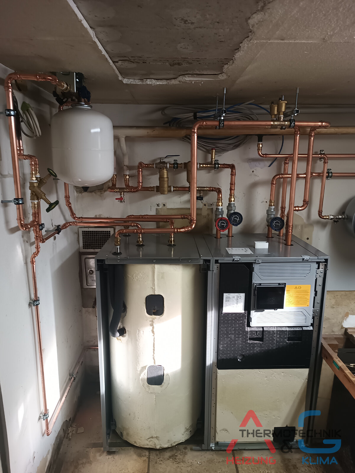 Luft-Wasser-Wärmepumpe Buderus Logatherm WLW (R290) in NRW - Bild 10