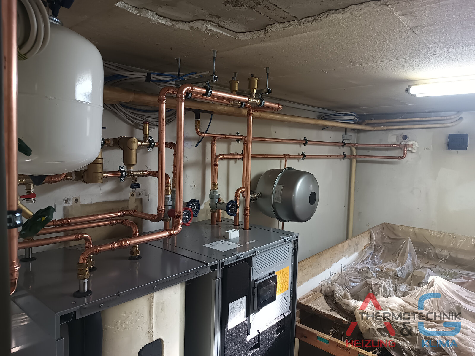 Luft-Wasser-Wärmepumpe Buderus Logatherm WLW (R290) in NRW - Bild 8