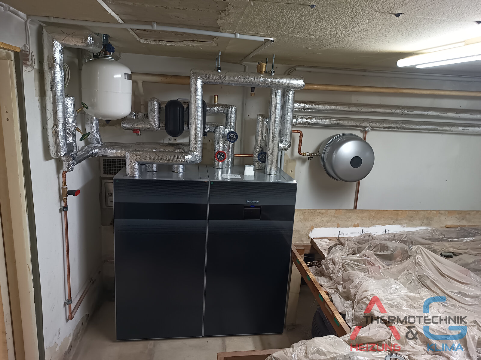 Luft-Wasser-Wärmepumpe Buderus Logatherm WLW (R290) in NRW - Bild 3