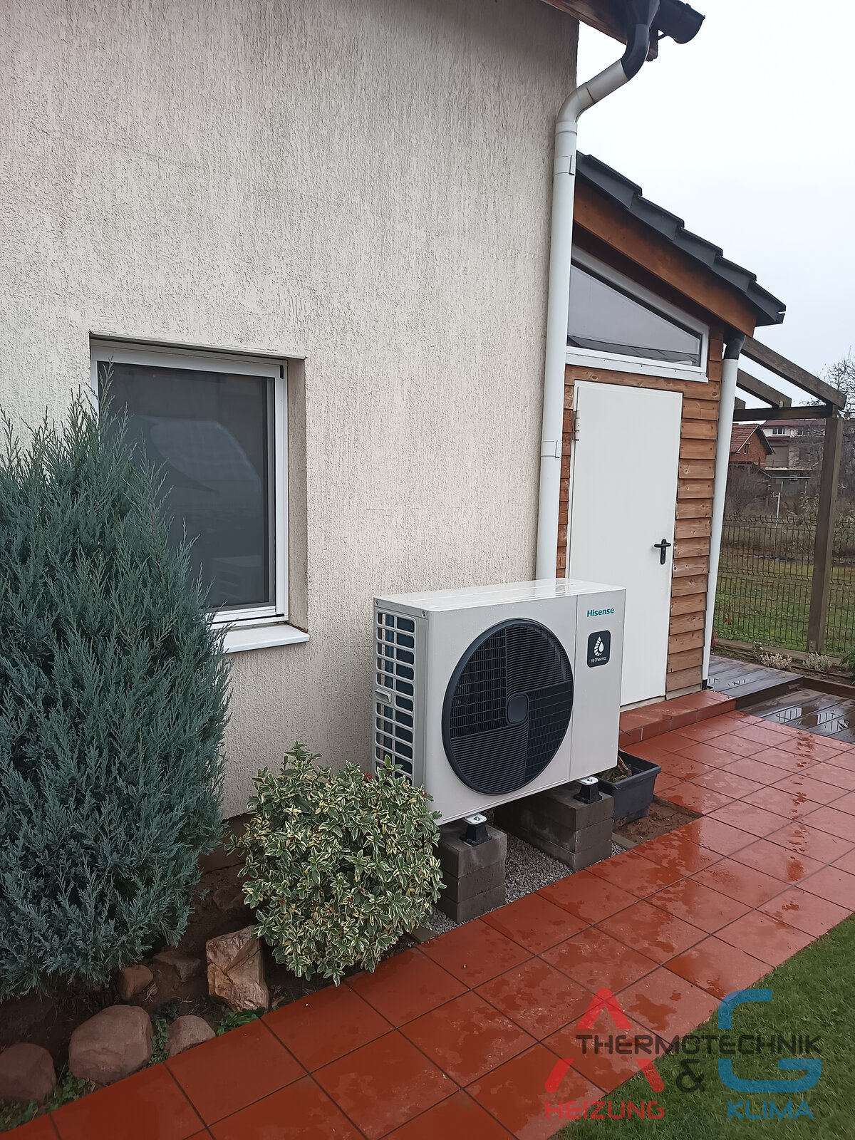 Hybrid-Luft-Wasser-Wärmepumpe Hisense Hi-Therma 12 kW mit Pelletheizung in NRW - Bild 4