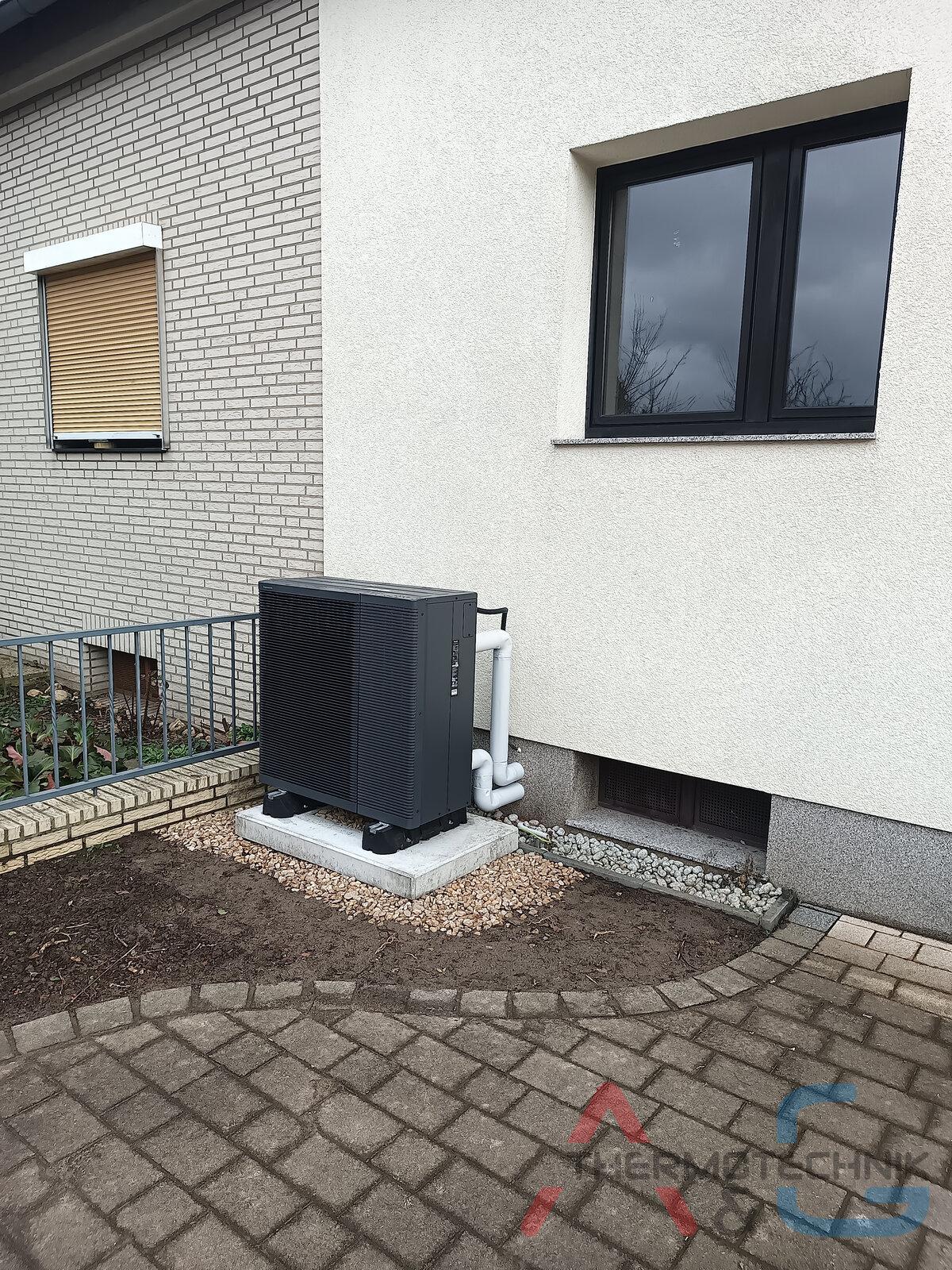 Luft-Wasser-Wärmepumpe Panasonic Aquarea (R290) in NRW - Bild 3